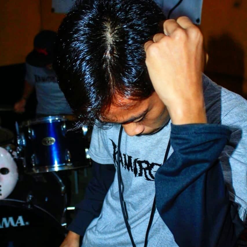 KamarGelap666's tweet photo. #Mail Studio Gigs! SUARA TANPA BATAS | Minggu, 15 April 2018 | @ Ruang Panas | \Ewacore/
Difoto Oleh : Ibnukalam / Dandi / Berizikwebzine
#MonginsidiBrotherhood #Ewacore #Hardrockcoremetal #Berandalan #StudioGigs #SuaraTanpaBatas #makassar https://t.co/5Q36oZUrOH