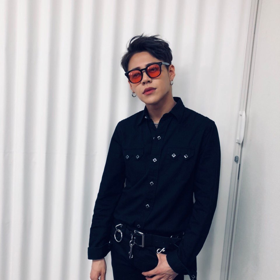 imfact_twt's tweet photo. [ 태호 ]
임팩트 컴백 무대 다들 봤어요~?
오랜만에 음악방송 하니까 너무
재밌고 행복했당ㅎㅎ
특히 우리 이프들이 응원들을 많이 해줘서 무사히 잘 했어요~
이제 시작이다아아 화이팅!!!
#임팩트 #태호 #빛나 #컴백 https://t.co/HEvrqLgjce