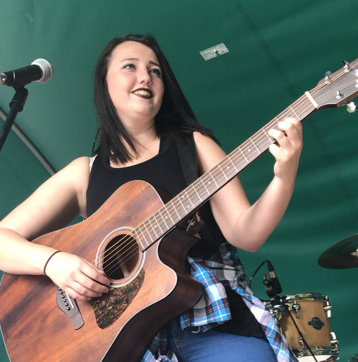 camrynwilson35's tweet photo. My first interview on#iheartradio ❤️ and my new song LA Baby #worldpremier the LFWBF 🥙🍷🍺  at the Sound Factory🎶. Meet and greet-fee copy of  #LAbaby at the VIP tent.4/28th! 😘#camrynwilsonmusic #singersongwriter #lincolntonnc #soundfactory #freeevent #carolinagirl https://t.co/u22J4mTYMp