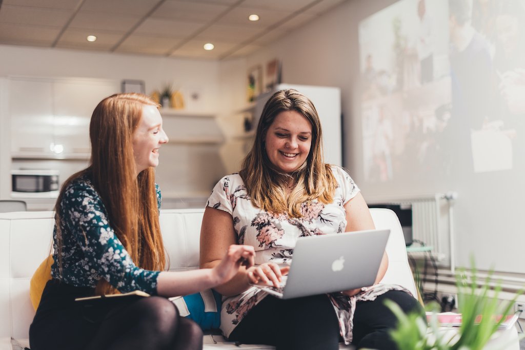 ClickyMedia's tweet image. There's just two days to go until the big chop for our ProSupport Assistant @aliceclicky! There's still time to make a donation, check out her Just Giving page for the full story ⬇️💇‍♀️
justgiving.com/fundraising/al…