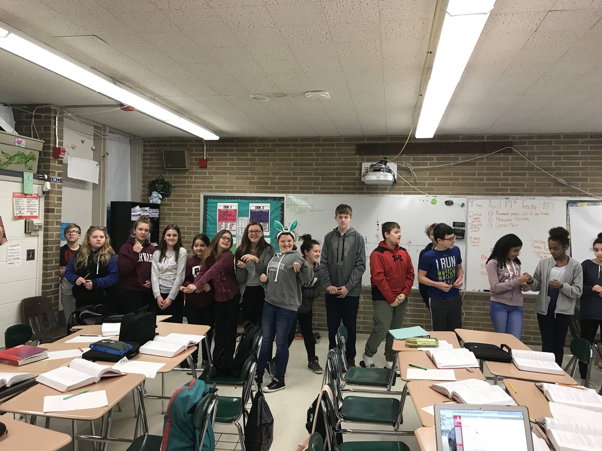 MrsSkladany's tweet photo. Creating a human dot plot so we can work with #mean #median and #range @ParmaSchools @GB_Yeoman @ParmaMayor @ParmaObserver @BetsyDeVosED #notinrows https://t.co/FhV5zE9vaU