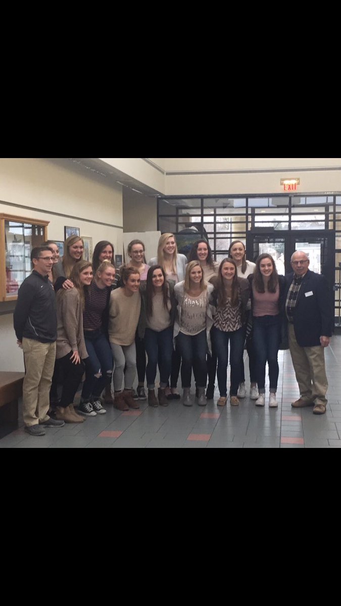 WartburgWBBALL's tweet photo. Thanks Waverly City Council and Mayor Soash for "The Key To The City" in honor of our Final 4 run this season! So thankful for the community around us! #weneedeachother https://t.co/pyTEQm33xV