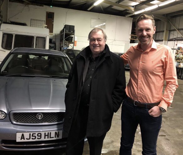 Engine7Audio's tweet image. Who tuned into #MadeInYorkshire 🌾 with John Prescott last Tuesday? Great bita’ tele wasn’t it, aye! Episode 2 airs tonight at 9:00pm on @channel5_tv. 📺 Check out the ‘News’ section of our website and read our blog ✍🏻 on helping work on this project.🎙 #E7PRODUCED #voiceover