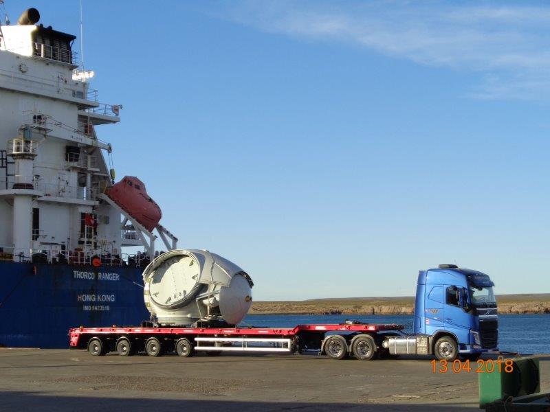 Renovables_Ar's tweet image. Más fotos de los proyectos #RenovAr en marcha. El Parque Eólico del Bicentenario en Puerto Deseado, Santa Cruz, tendrá una potencia instalada de 100 MW y generará energía eléctrica para más de 90 mil hogares.