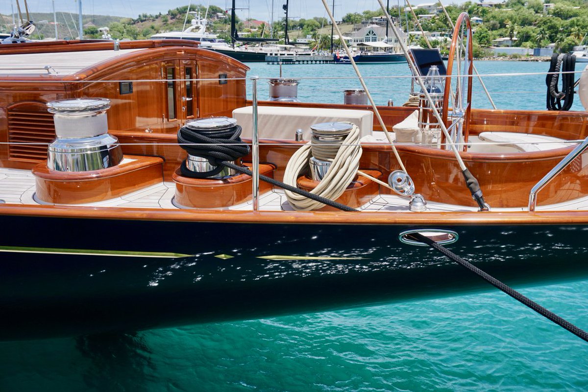 Antigua_Classic's tweet photo. The beautiful, sleek127' Hoek sloop ATALANTE has arrived dockside from @ClaasenShipyard in the Netherlands to join the stunning fleet of classics already assembled for @Antigua_Classic starting tomorrow. Image Jan Hein #andrehoek #thiscruisinglife #spiritoftraditionclass https://t.co/b9DyCxx7Lx