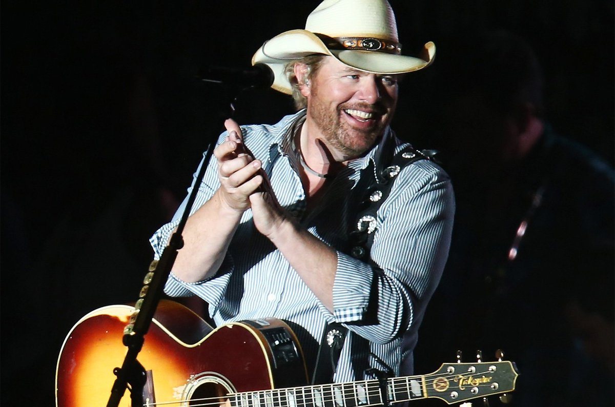 billboard's tweet photo. Toby Keith to headline debut Tailgate Fest in Los Angeles https://t.co/lasAIbhe4H https://t.co/zpKrYkgD7Y