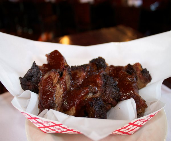 Hi Friends :) We're excited to bring some Arizona heat back to the Midwest. Our brisket burnt ends are one of our signature items. See you soon! bit.ly/2oWgBrQ