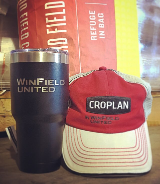 CroplanNIL's tweet photo. Welcome to our new Croplan NIL account!  We are giving away this tumbler and hat combo at 5pm CST. To enter: 🌽follow our account🌽retweet this tweet 🌽tag three others in the retweet thanks and good luck! https://t.co/hlbO9CSXEI