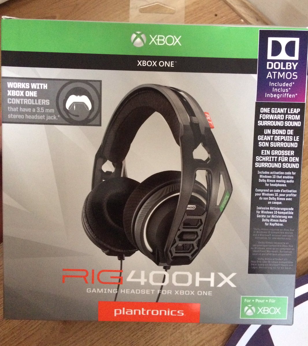 BSmith_Esports's tweet photo. 🔥 BIRTHDAY GIVEAWAY 🔥

One Person Can WIN The Following....

- @Plantronics XB1 Headset
- Limited Edition FUT Champions Manchester Sticker &amp; Pin Badge 🎮
➕A3 Size 93 IF Agüero 🇦🇷

To Enter Follow @BSmith_Esports &amp; @RBuckley1998 ➕ RT This Tweet!

Winner Announced Sunday! 🔥 https://t.co/CBlMy6DPaf