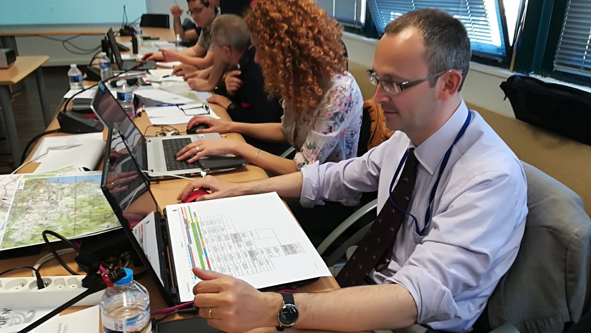 cpasquini's tweet photo. Cellule #msgu du @SDIS83 activée pour l'exercice multi sites/événements organisé pour entraîner les salles opérationnelles avant saison
L'occasion de roder les procédures Informations Montantes &amp; Com Préventive en lien avec @VISOV1 "Exercice" simulé par @FloreAngeP et @vbarastier https://t.co/lEtNklc99u