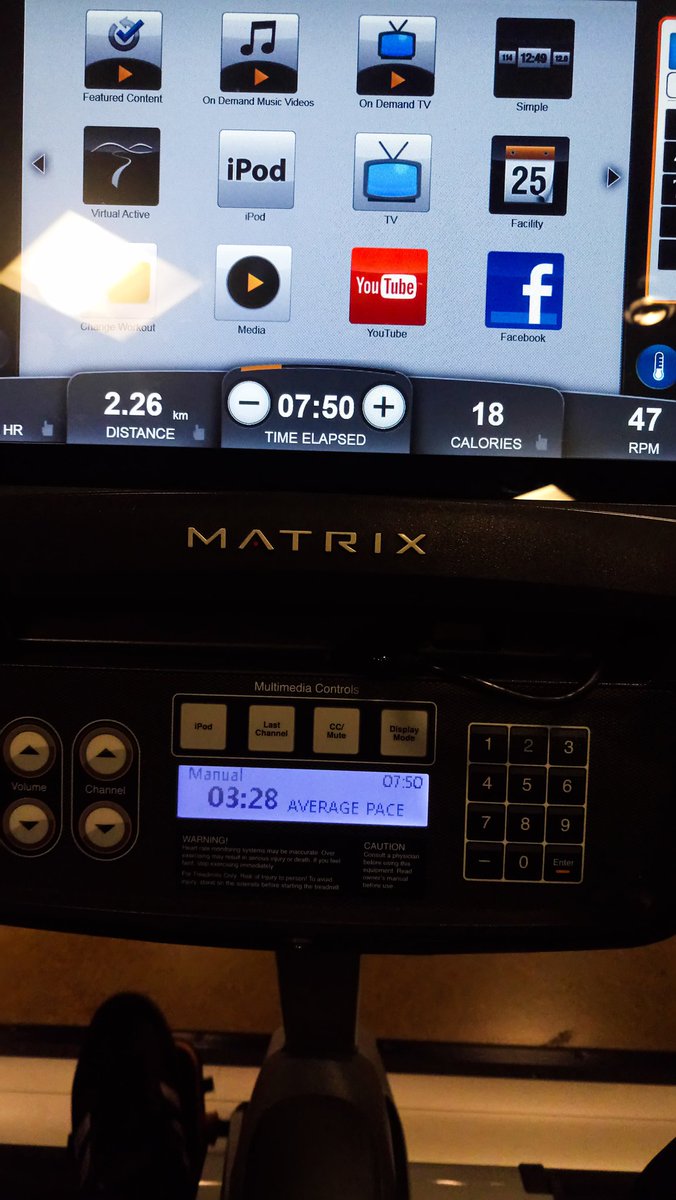 662STER's tweet photo. #Biking my way to the #Top!

#ExerciseBicycle
#Matrix
#SpinningBike
#GymLife
#Exercise
#ExerciseBike
#Exercising
#WorkingOut
#WorkOut
#Bicycle
#Bike
#Gym https://t.co/kDiK2PdcHQ