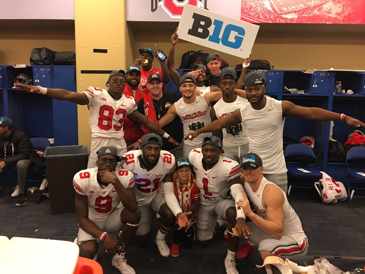CoachKee's tweet photo. Sibling Appreciation Tweet! Their use of “Power of the Unit” inspires me every day! #SmallUnitCohesion #UncommonBond https://t.co/aJMOD2uj5V