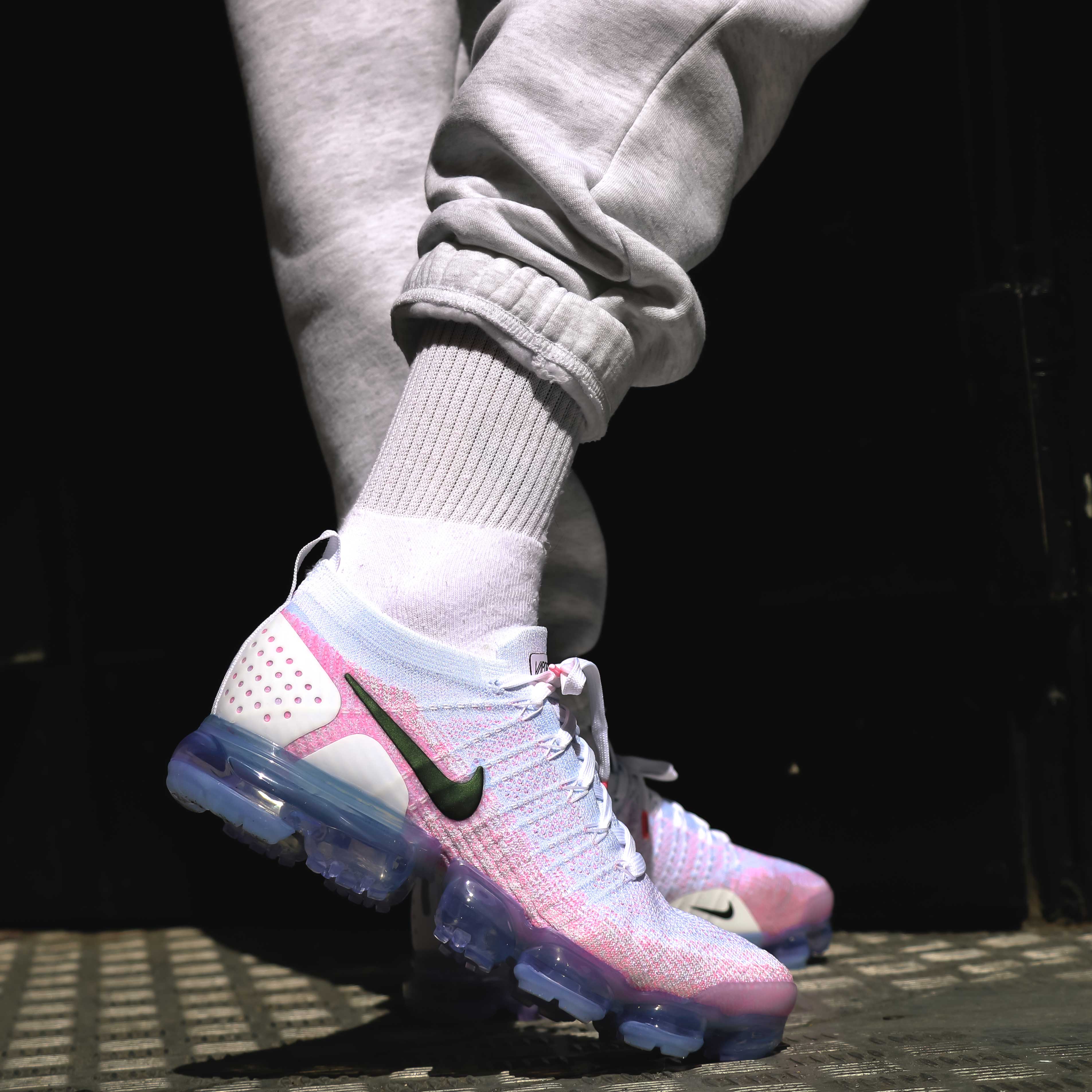 Nike air vapormax hotsell flyknit 2 pink beam