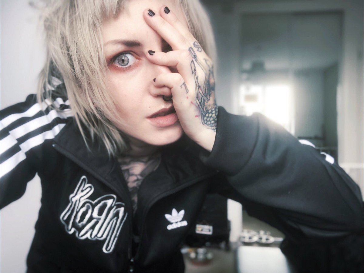 nataliefoolxvx's tweet photo. #imsoblind https://t.co/xMPUXw29Vf