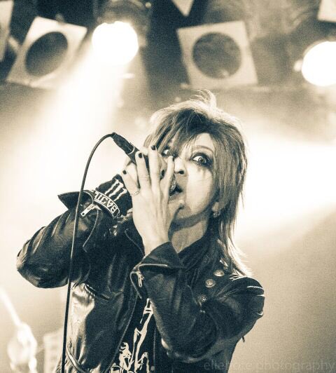 KasstrickShown's tweet photo. Photo by @ellenotephoto 
@ Ebisu club aim. 4/15/2018

Thank you so much for everything.

#kasstrickbacteria
#schecter 
#mosterenergy
#livephoto
#ナカユビタテロ https://t.co/KnW6a92MW7