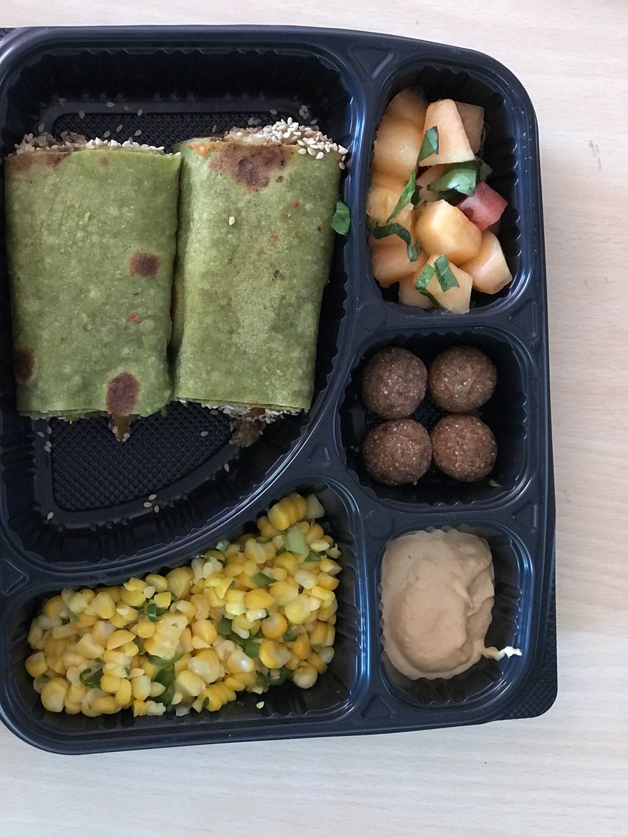 nehap16's tweet photo. Spinach Tortilla Chicken Burrito Meal for lunch and Fruit Blend Smoothie for evening snack.... Eating clean and healthy is one of my resolution for 2018...Thanks @becurefit for yummy and healthy meal.☺😊🤗 #EatFitEveryday #fitnessmotivation  #resolution2018 https://t.co/QwxNS1luDv