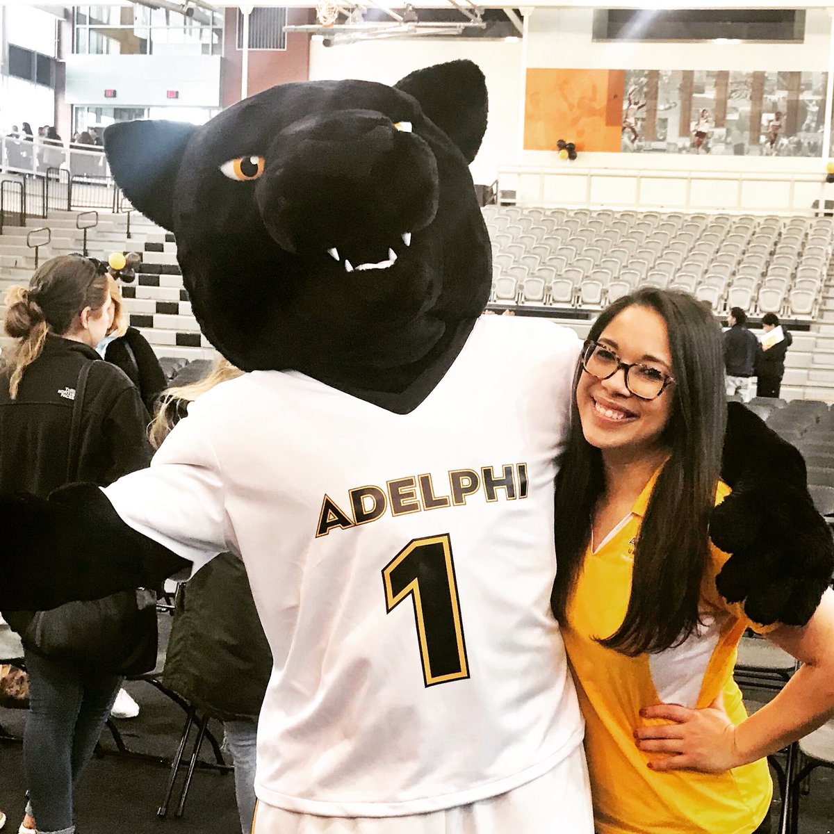 stephaniesimone's tweet image. April has been full of excitement. Two weeks until National College Decision Day, May 1! #AdelphiAccepted