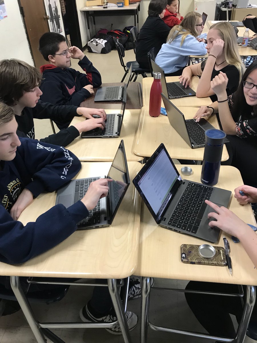 Mr_PechenkoNS's tweet image. Ss researching DC Memorial proposal topics. #CriticalCreativeThinking #SpiritWeek #BlackOut