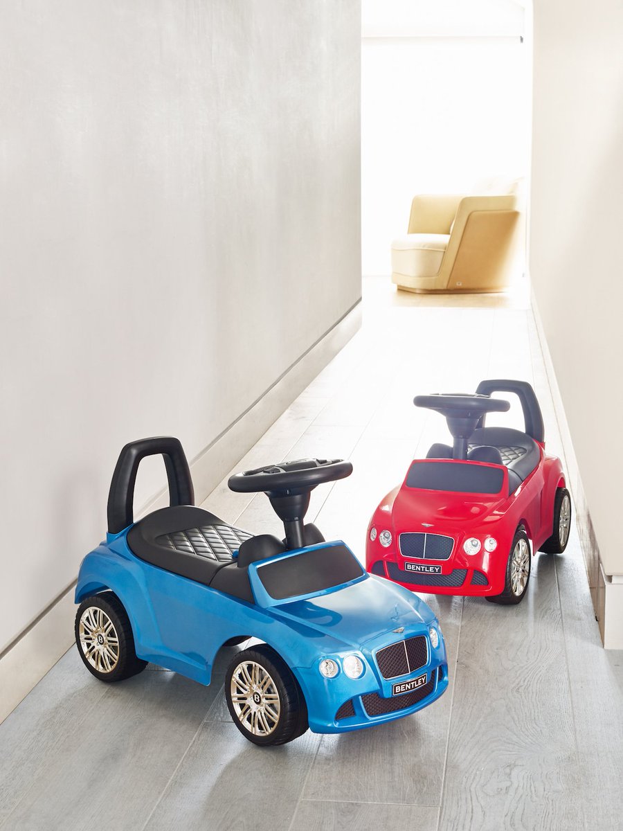 Do you remember your first #Bentley?

Our featured models: ow.ly/ov4130jnh7J