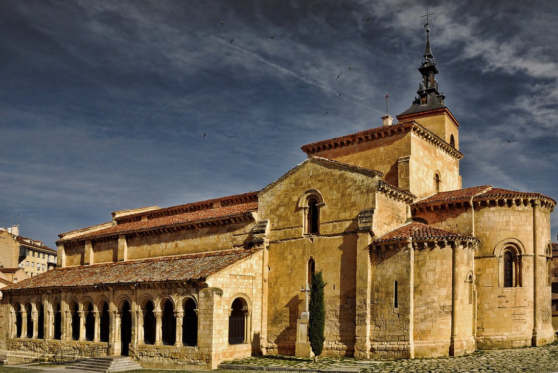 San Millán Church, 12th century.
A Romanesque church located outside of the old walls of Segovia and one of the oldest churches in the city.