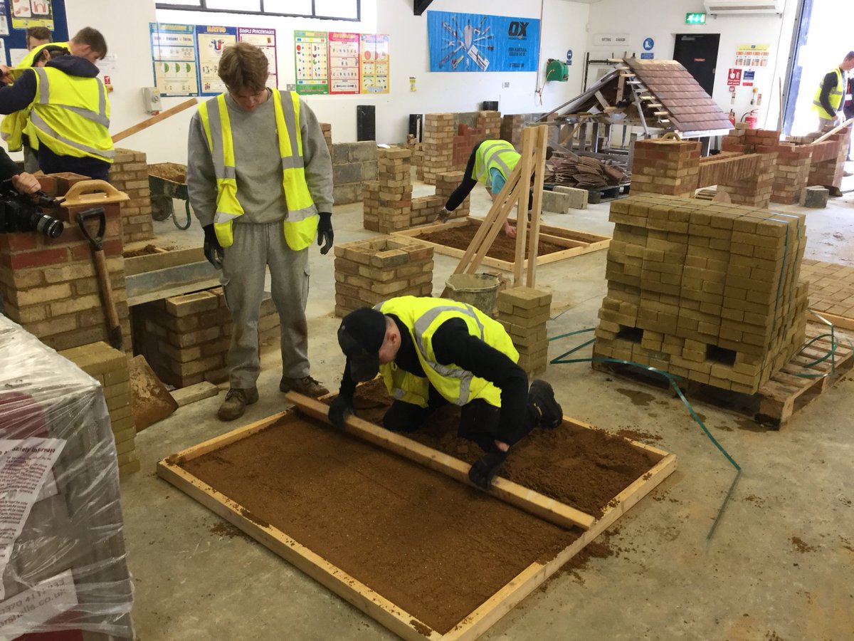 #marshallsreg #oaklands college another great day training landscapers of the future