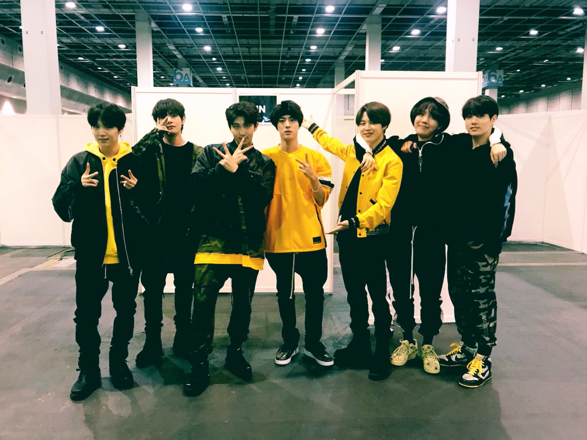 Ponko2_Boop's tweet photo. あまりにも嬉し過ぎなもんで…固定ちゃん🌸

#BTS #握手会 #JIN #握手会JIN #握手会レポ #インテックス大阪 #face_Yourself   #김석진 #KimSeokjin #방탄소년단 https://t.co/qpUai1cEUG