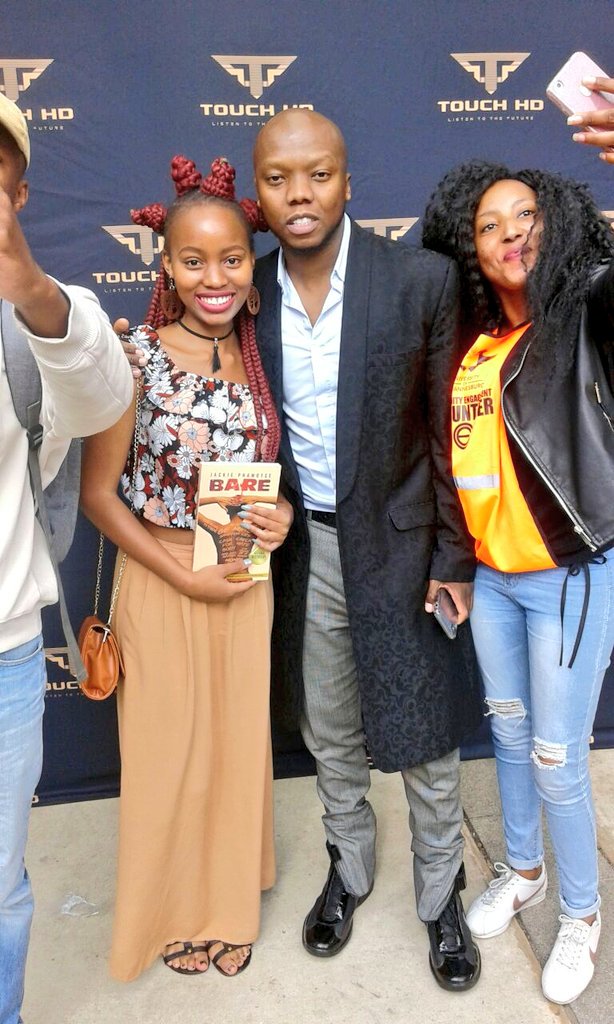 Paballo_Mekhoe's tweet photo. Well look at God...
"Strong minds dream, strong minds never stop to dream"-@RevJJackson
And I got my new read from @JackiePhamotse Because @iamtbotouch had a generous heart
@Rendani_No1MC truely blessed man. Fully equipped. Can't wait for the next event🙌
#ujjessejackson2018 https://t.co/05tdUyQSOM