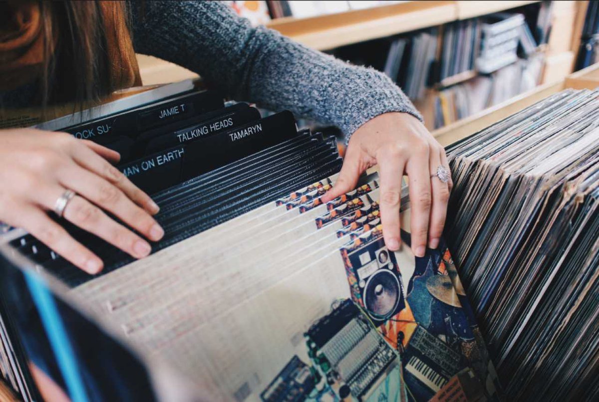 PragueVisitor's tweet image. Stop by BIO OKO today at 8pm for Vinyl Fever. Buy, trade or just go to listen to some great LPs. From Prince, Madonna, Eagles, The Who,, Frank Sinatra, DJs, hip hop, and techno, there are more than 4000 records to choose from! #PragueVisitor #Instaprague #CzechRepublic