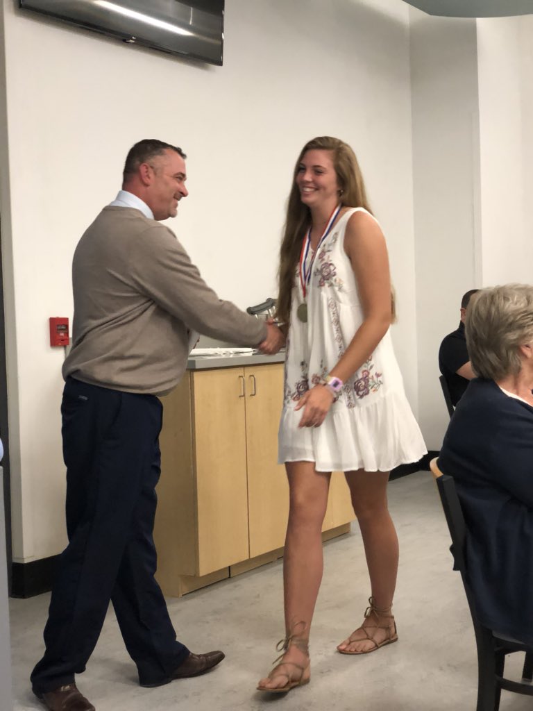 krzrush's tweet photo. Last Wando🏀Banquet, sad but excited to see E spread her wings &amp; continue to grow on &amp; off the court! 
🏆 All Region Team
🎖First Alt. N/S Allstar game 
🥇Most Defensive Player 
#1 in Rebounds &amp; Blocks Leader in Scoring, Assists, &amp; Steals. Great season @ErickaWiseley35 #tallgirls https://t.co/4ErULPJmmf