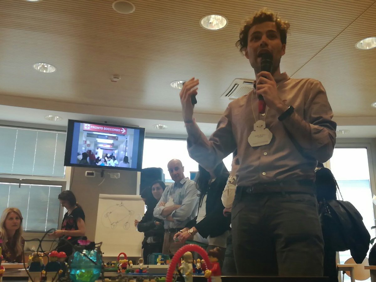 fmdigitale's tweet photo. Rispondiamo alle sfide! I pitch dei team anche con #LegoSeriousPlay #DigilifeWorkout @LazioInnova @CampusBioMedico https://t.co/cghSFLv4mI