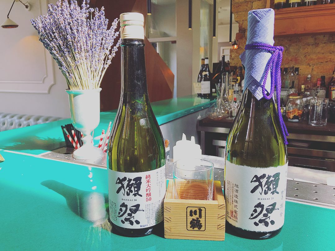Yashinsushi's tweet photo. Our sister branch is hosting an exclusive private dinner room event! Head Chef Shinya Ikeda will be designing a very special dinner menu course paired with the most premium sake label, Dassai. Don't miss out and buy your tickets now at Yashin Ocean House: https://t.co/RnKkduWiUo https://t.co/lD2WUGtdRp