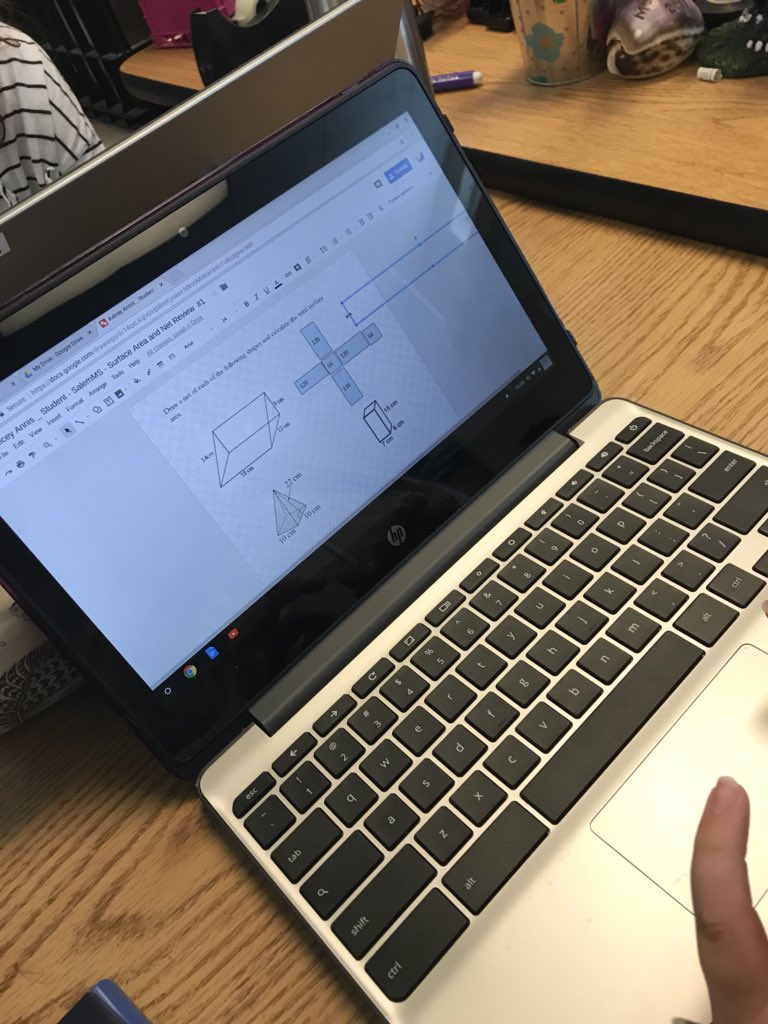 supernovasmath's tweet photo. Exploring surface area and volume with google draw #salemproud #ilovemath. @SalemPrincipal https://t.co/PMslxTNvxz
