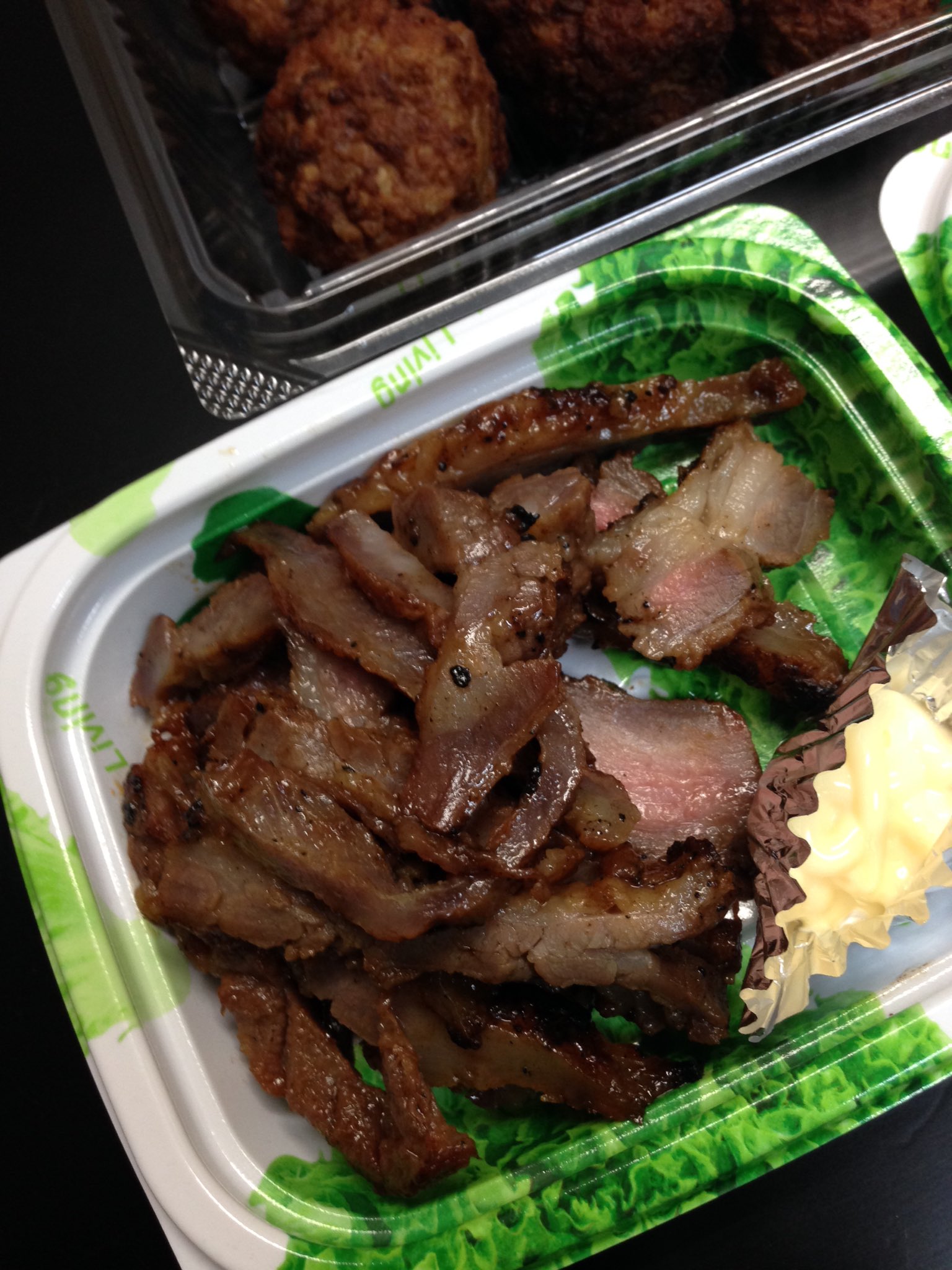 六花 Rikka 板宿行ったんですか 肉するめ残念ですね 入手しやすくおいしいのは新長田の地下にある フーケット というスーパーの肉するめですね こちらは10時の開店直後に行けばだいたいあります 12時頃には無くなってる事と水曜定休日なのが 六花 Rikka 板宿行ったんですか 肉するめ残念ですね 入手しやすくおいしいのは新長田の地下にある フーケット というスーパーの肉するめですね こちらは10時の開店直後に行けばだいたいあります 12時頃には無くなってる事と水曜定休日なのが