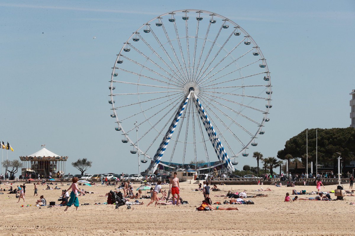 SO_Bordeaux's tweet photo. 🌞 Vidéos. A Bordeaux, Arcachon ou Lacanau, il y a du monde dehors pour profiter des premiers rayons de soleil printanier https://t.co/xSkDbfg3xW https://t.co/UcguLmSttl