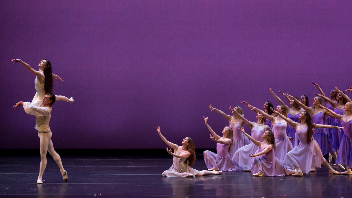 TACADallas's tweet photo. #TACATuesday: Every Tuesday this year, we are featuring a 2018 TACA Grant Recipient. Today's feature is Avant Chamber Ballet (@AvantChamber)! Lucky for you, they have a performance coming up on April 22 &amp; 23 called Moving Music--check it out here: https://t.co/bExsPGcx3K https://t.co/sPfyp9yEMV