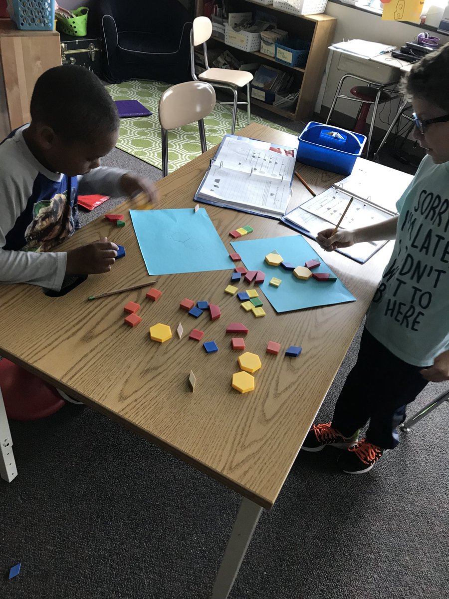 goughsclass's tweet photo. Students creating some awesome fraction creatures today!! #mathisfun #wearebriercreek #3rdgrade #fractionfun https://t.co/A8q1RF2QF5