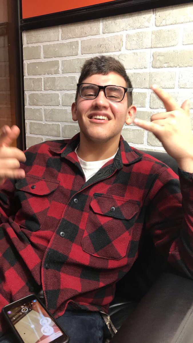 bayrosier's tweet photo. Happy birthday you idiot @xhon_pashaj glad we’re bffs (: #promking2018 https://t.co/dPr5glEkRf