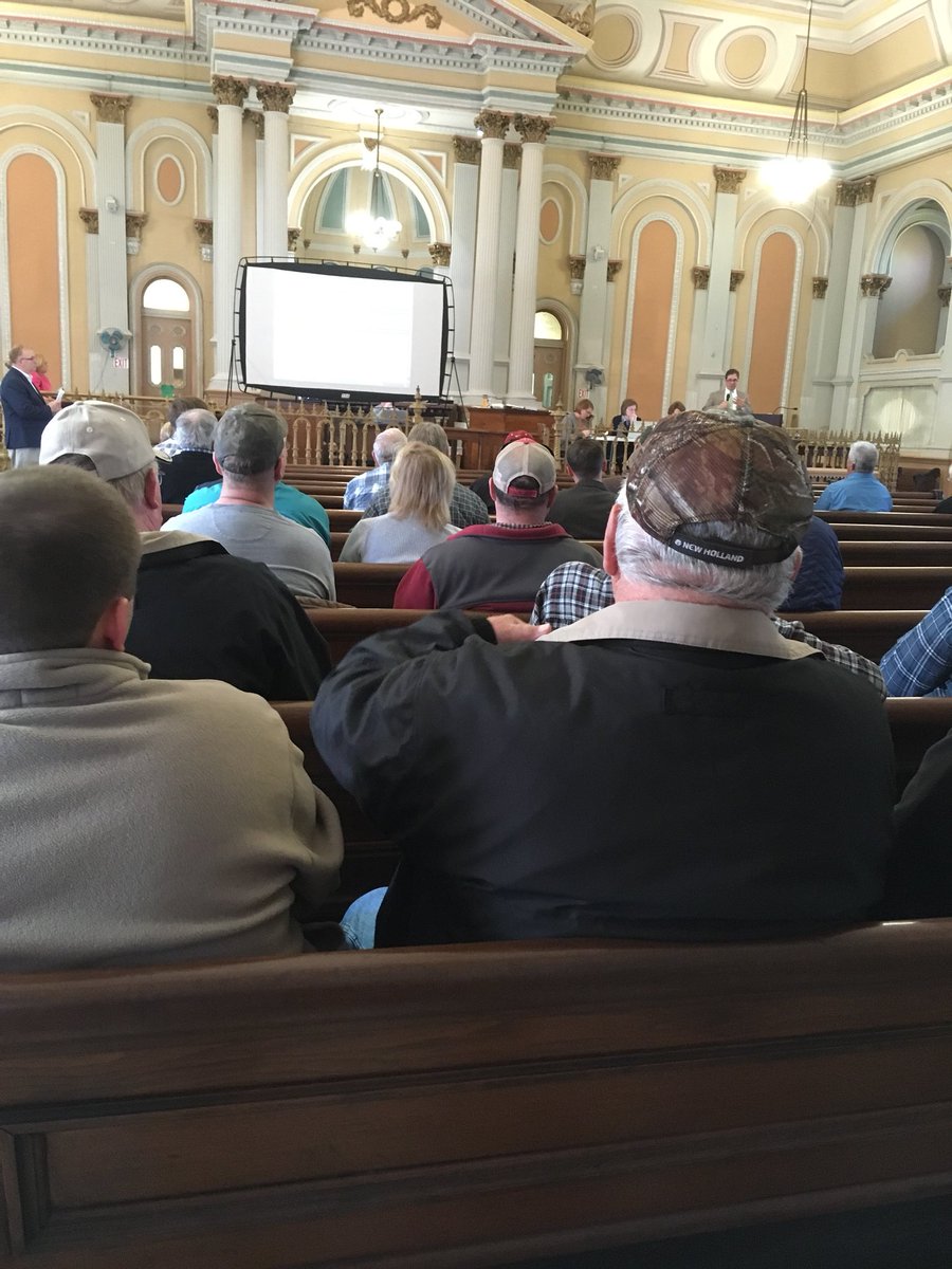 I’m a fly on the wall for a big cash rent auction in Carlinville, IL.