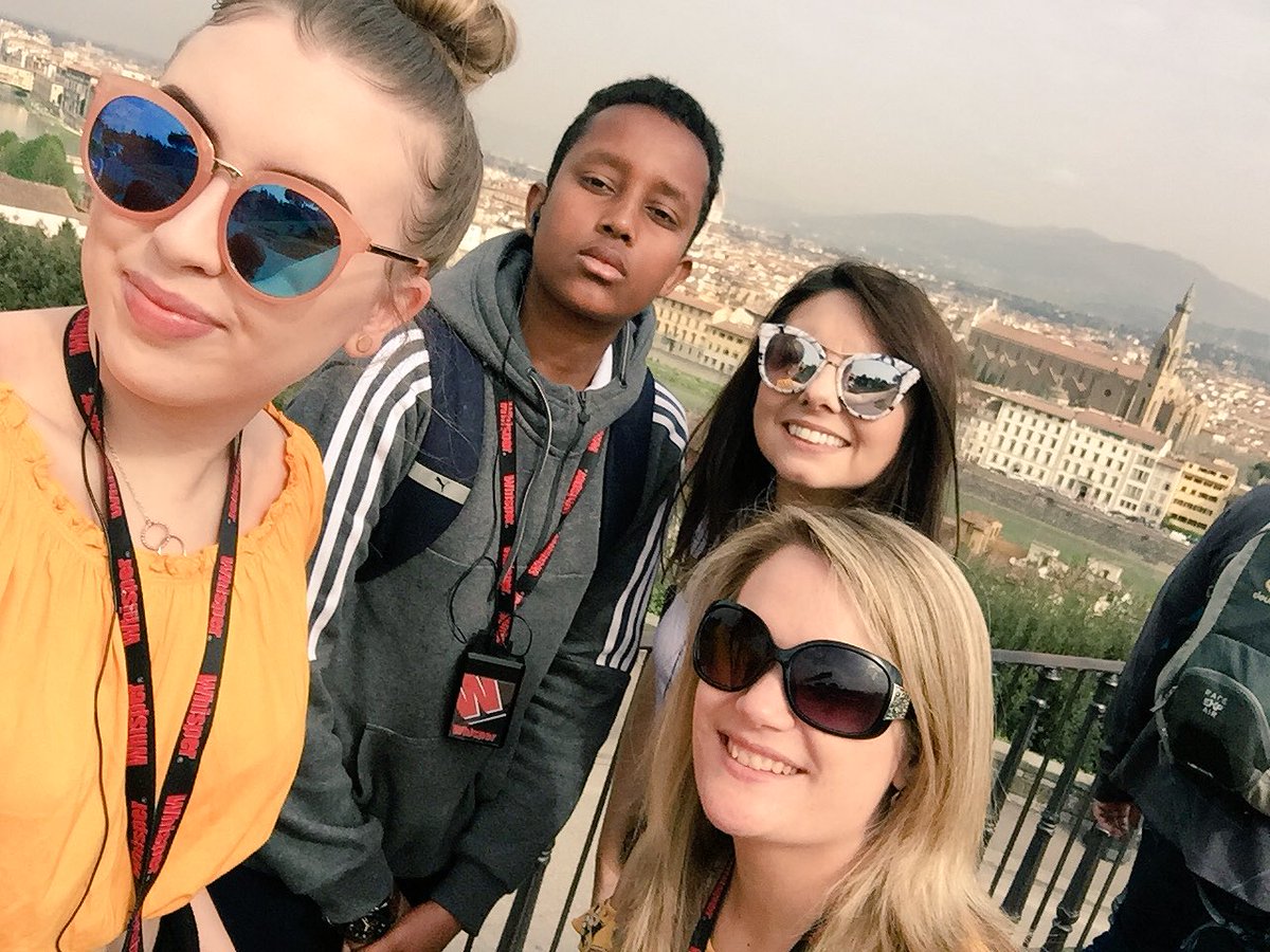 cpsetanta's tweet photo. Tired legs now after over 16,000 steps exploring Florence today ☀️🇮🇹 #erasmusplus #sycas SM KW https://t.co/H4qDoNYL2G
