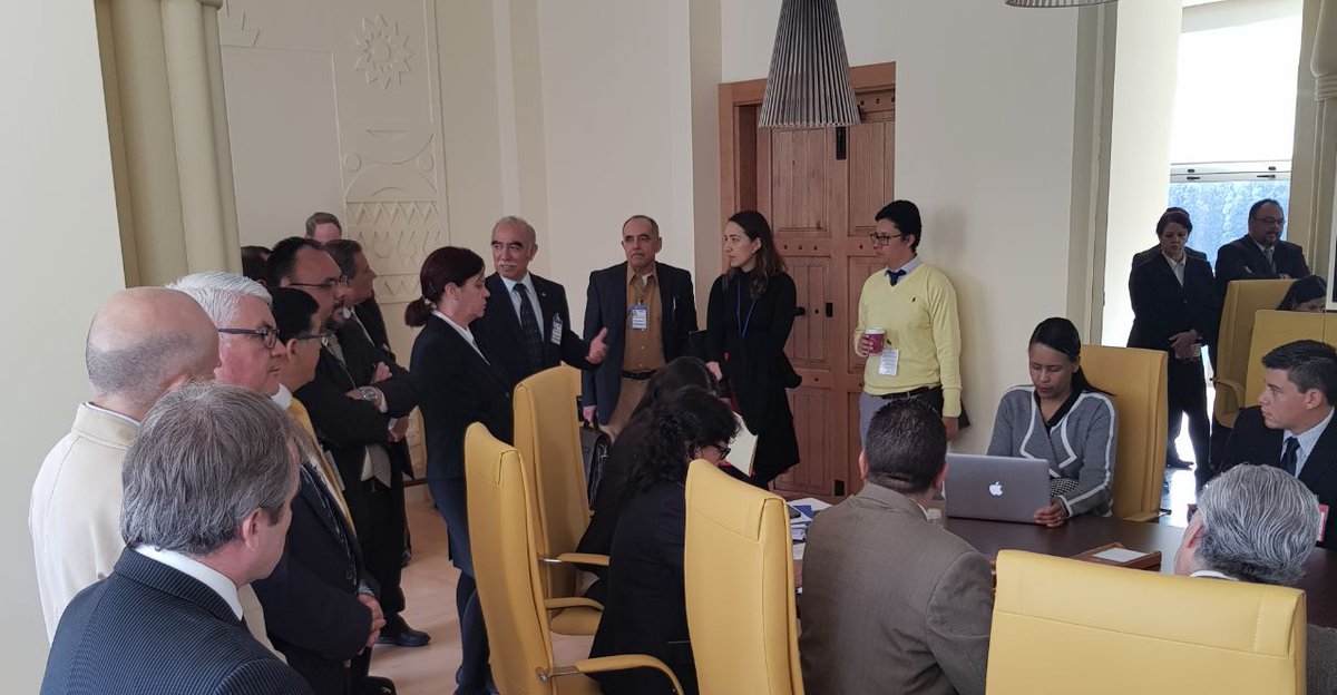 OIRSAoficial's tweet photo. En reunión del Grupo de Latinoamérica y el Caribe de la Comisión de Medidas Fitosanitarias #CMP13 se resolvió el ingreso de #CostaRica 🇨🇷 a la Comisión de Normas de la @ippcnews. Director ejecutivo del OIRSA, Efraín Medina, participó en la reunión. https://t.co/sJhov6zxNU