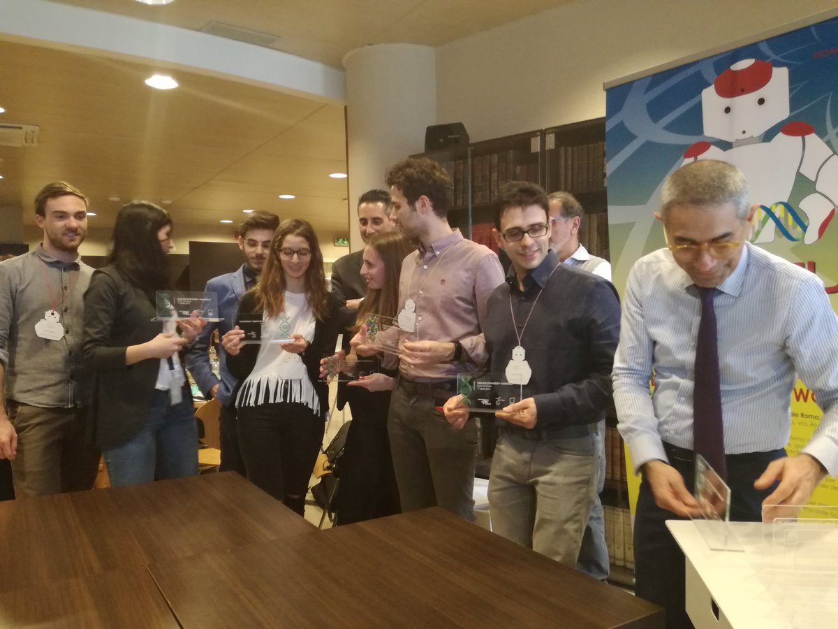 fmdigitale's tweet photo. Calm and track in risposta alla sfida del @CampusBioMedico vince il #DigilifeWorkout: un'applicazione per la gestione di pazienti e familiari nel pronto soccorso. @LazioInnova #RomeCup2018 https://t.co/7c56xzEkct