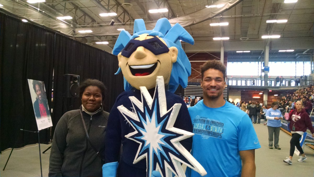 baker_guidance's tweet photo. One more from Open House at OCC @BCSDBEES 
Future Lazers with "Blaze" https://t.co/SCY9QspoCf