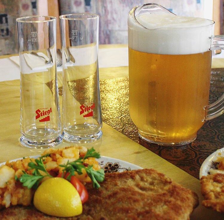 Black Forest Inn tweet media