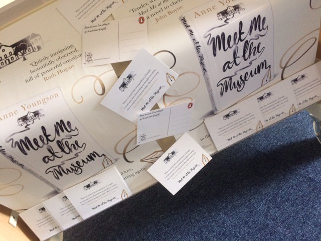 cbc_libraries's tweet photo. Lovely display for Meet Me at the Museum by Anne Youngson #Dunstablelibrary #MeetMeAtTheMuseum @readingagency @TransworldBooks #lovelibraries https://t.co/7dB0Kae4u5
