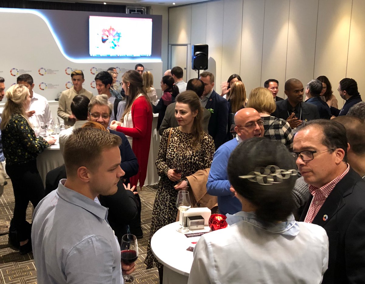 thisiscbn's tweet photo. Come join our networking happy hour at #GEC18IST

👇🏻
Find us at M2 Panel B 🥂 https://t.co/NwMkASkMAq