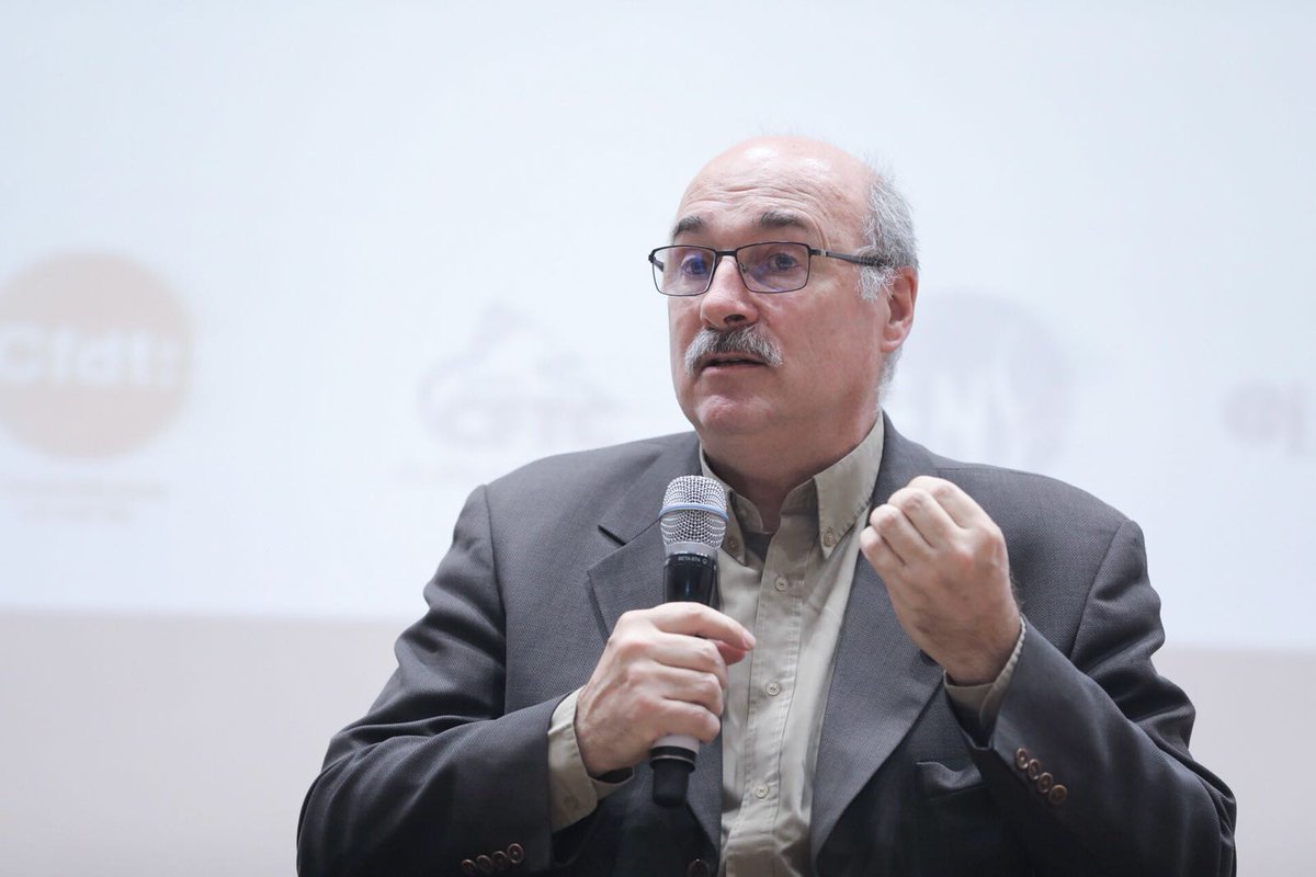 j_jaures's tweet photo. "La régulation par le compromis est une forme de syndicalisme. Il est utile pour la société et peut être autre chose qu'un éternel outil de contestation !" Luc Bérille @UNSA_officiel @CFDT @SyndicatCFTC 
#ColloqueDialogueSocial https://t.co/DQbuyggSXh