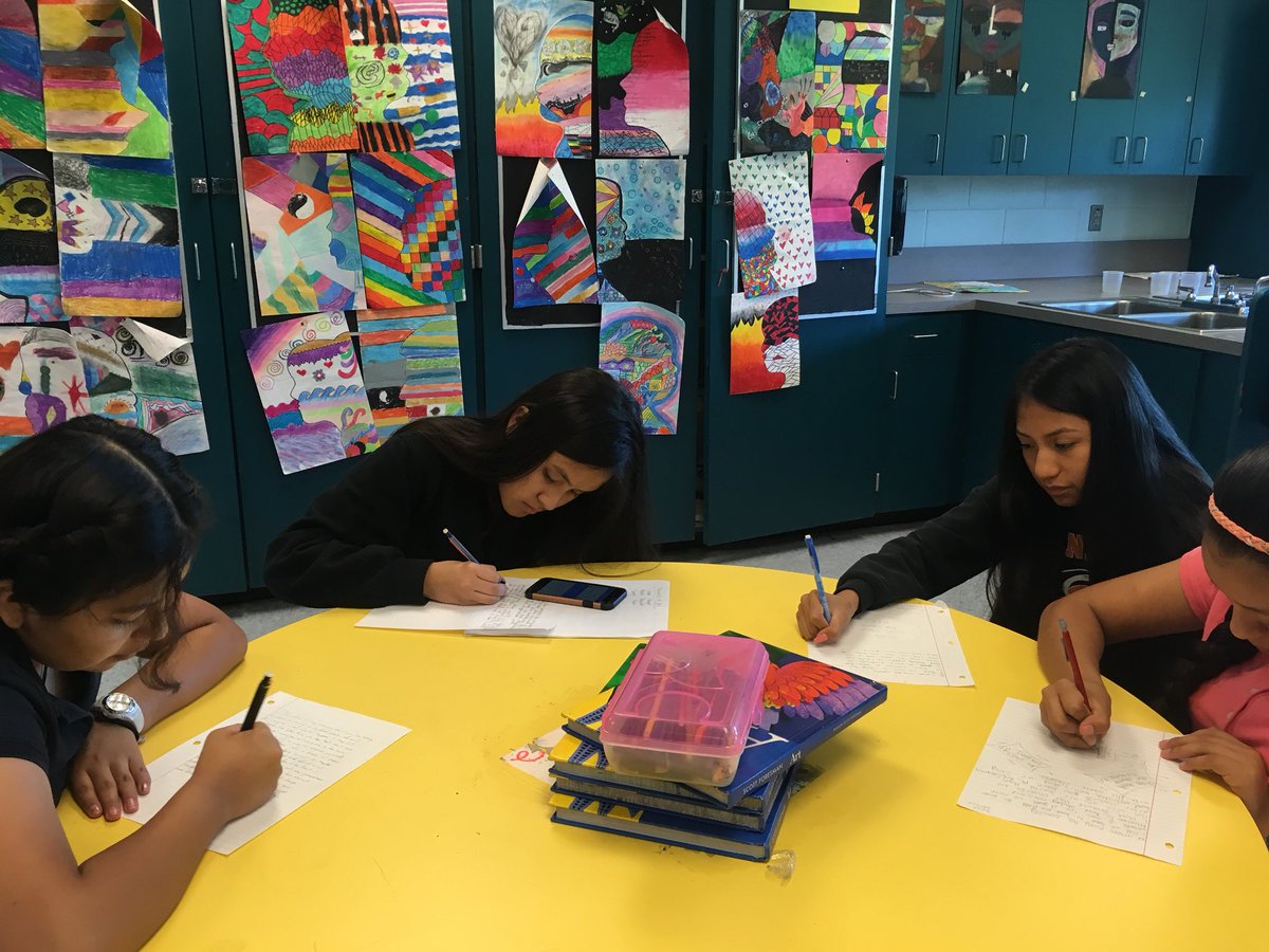AJMicieli's tweet photo. The students in Ms. Genovese’s art class wrote letters to explain “The Importance of funding art classes.” Students wrote how art is an introduction to engineering, a way to visualize learning, helps express themselves, & a way to discover talents. #WriteEverywhere #AllMakeGains https://t.co/otdnLOlhJD