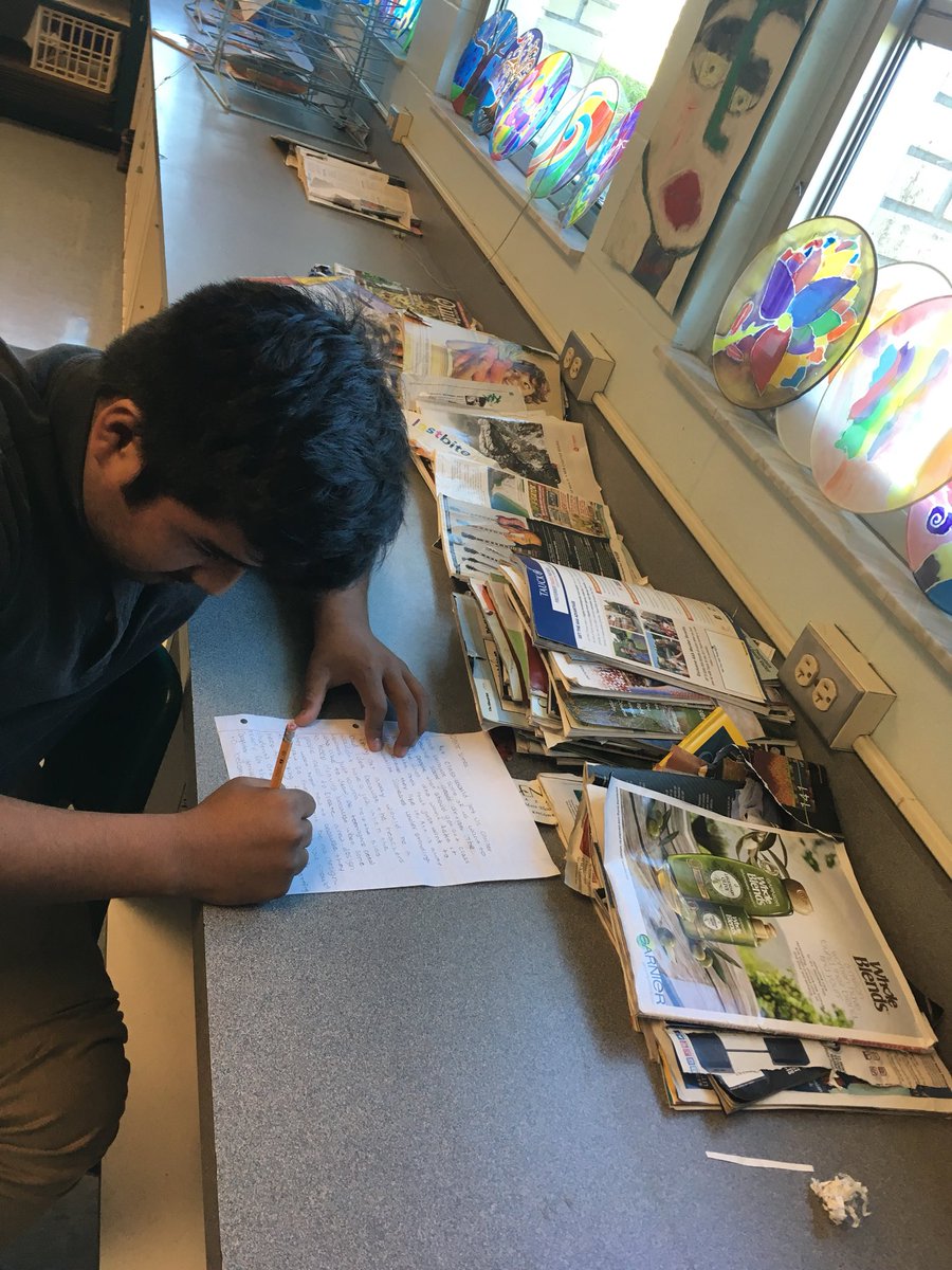 AJMicieli's tweet photo. The students in Ms. Genovese’s art class wrote letters to explain “The Importance of funding art classes.” Students wrote how art is an introduction to engineering, a way to visualize learning, helps express themselves, & a way to discover talents. #WriteEverywhere #AllMakeGains https://t.co/otdnLOlhJD