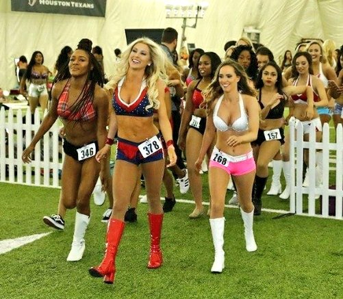 1DevinMichelle's tweet photo. Livin up life at #htctryouts2018, now in the #HTCTop55 at #htcfinals ! Ready for some HTC 2018-2019 #legendaryredboots!
@TexansCheer @HTC_Speaker https://t.co/GVC9aOUnX8