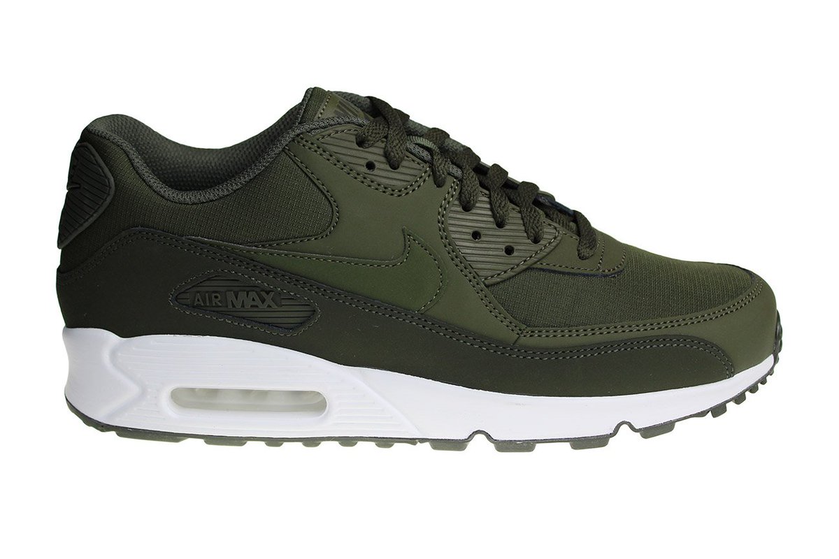 groene nike schoenen